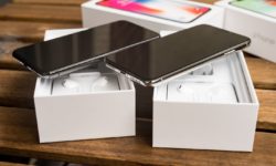 Apple iPhone X  256GB..,.jpg &nbsp;